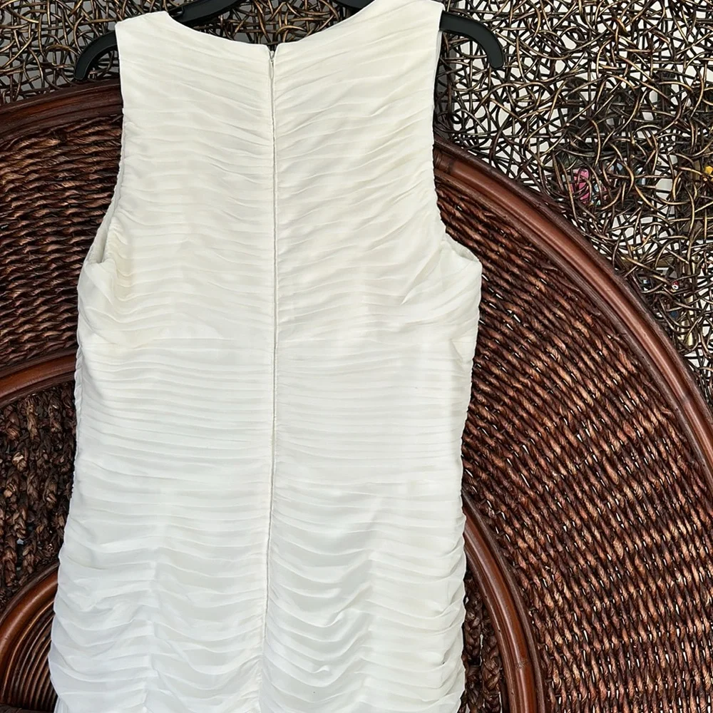 Formal gown - Picture 5 of 7